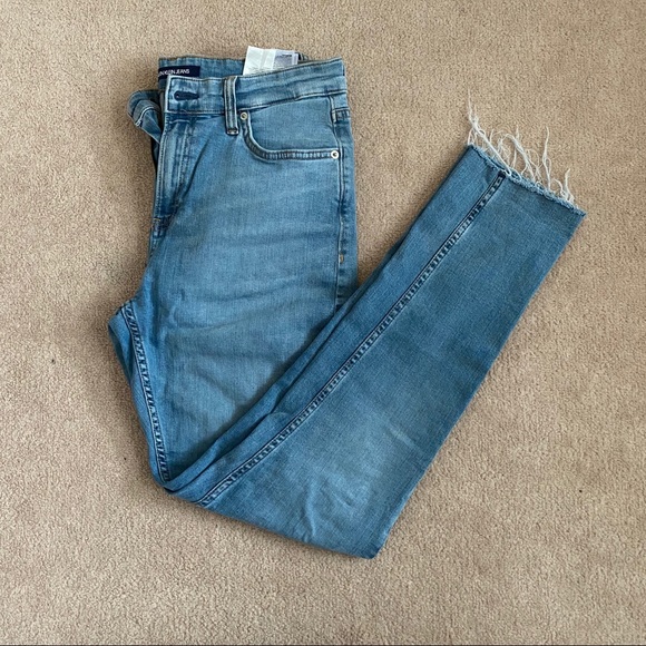 Calvin Klein Jeans - Picture 2 of 8